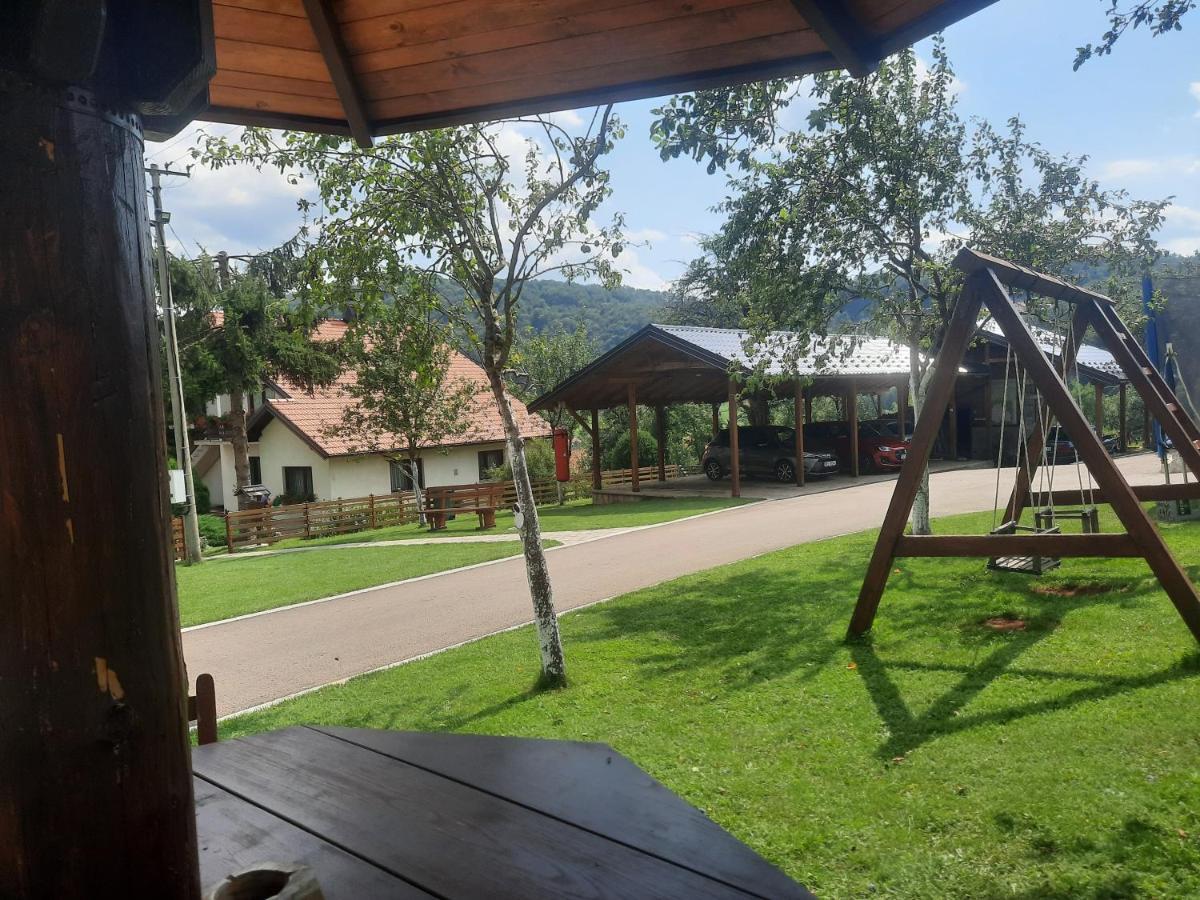Seoski Turizam Melovic Rozanstvo Екстер'єр фото