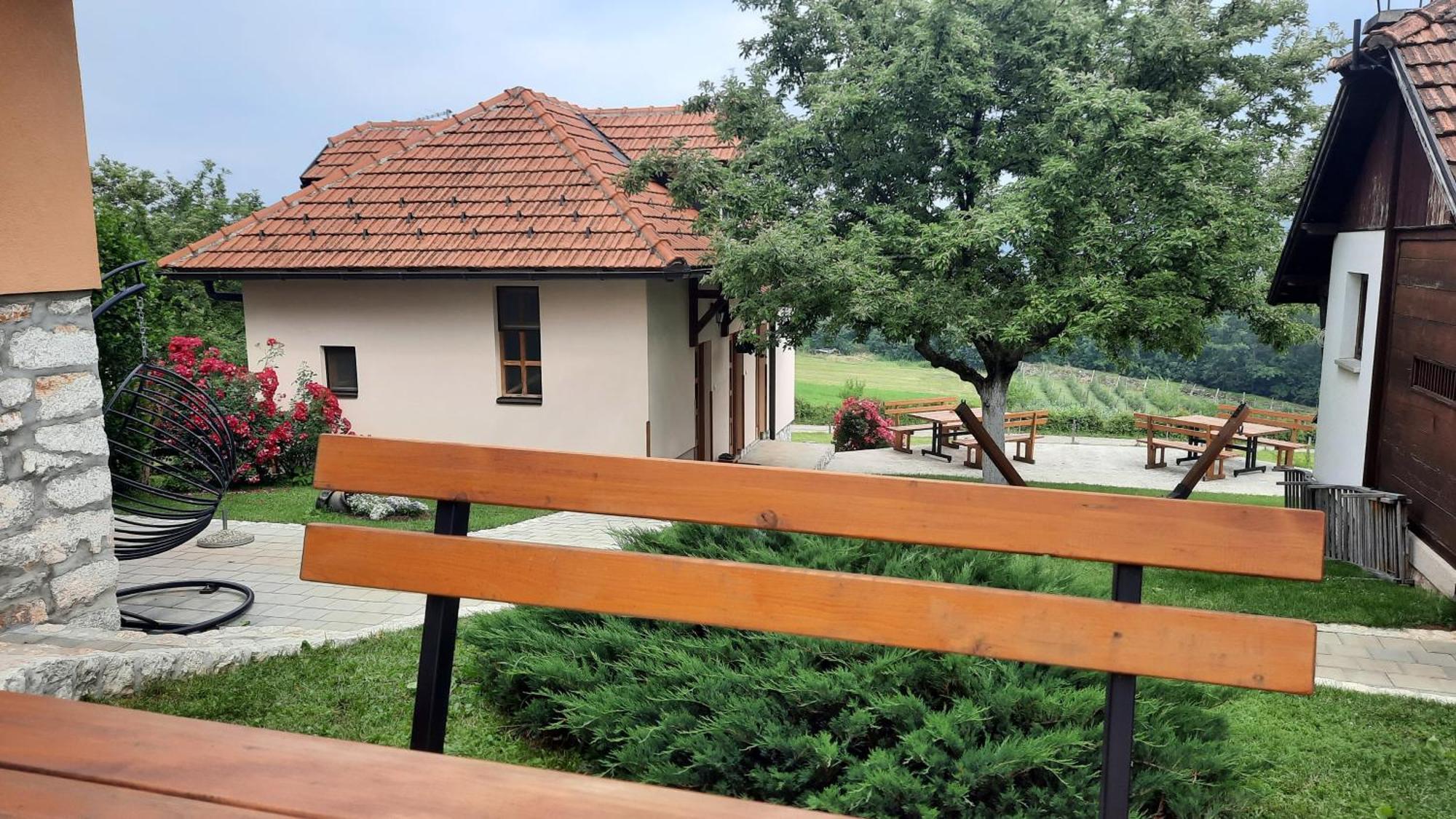 Seoski Turizam Melovic Rozanstvo Екстер'єр фото
