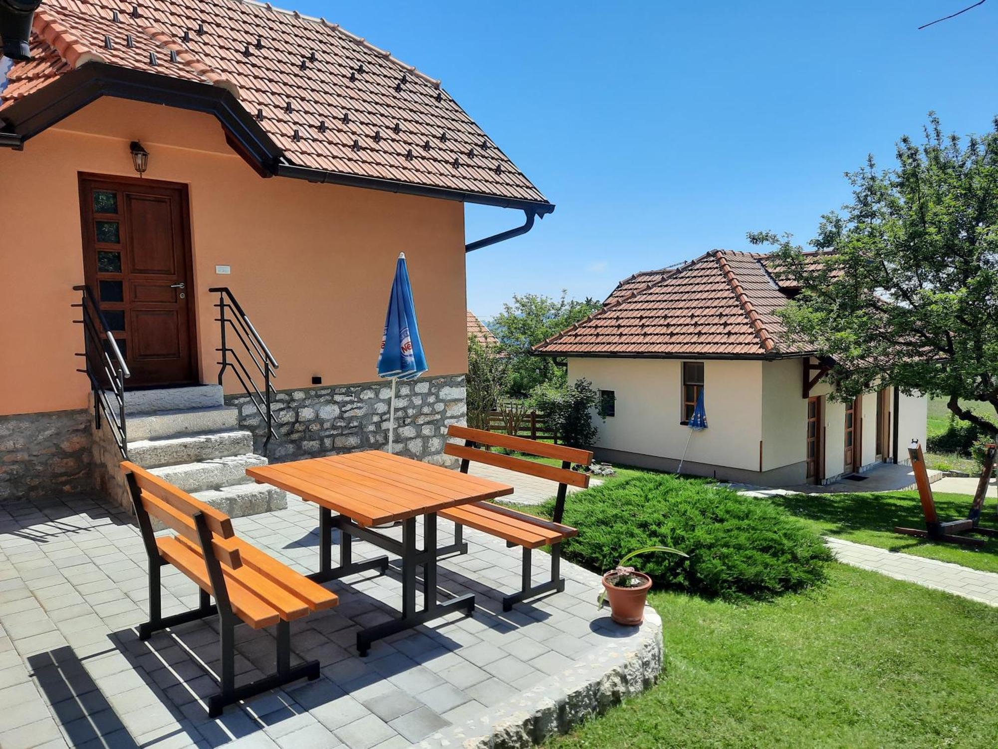 Seoski Turizam Melovic Rozanstvo Екстер'єр фото